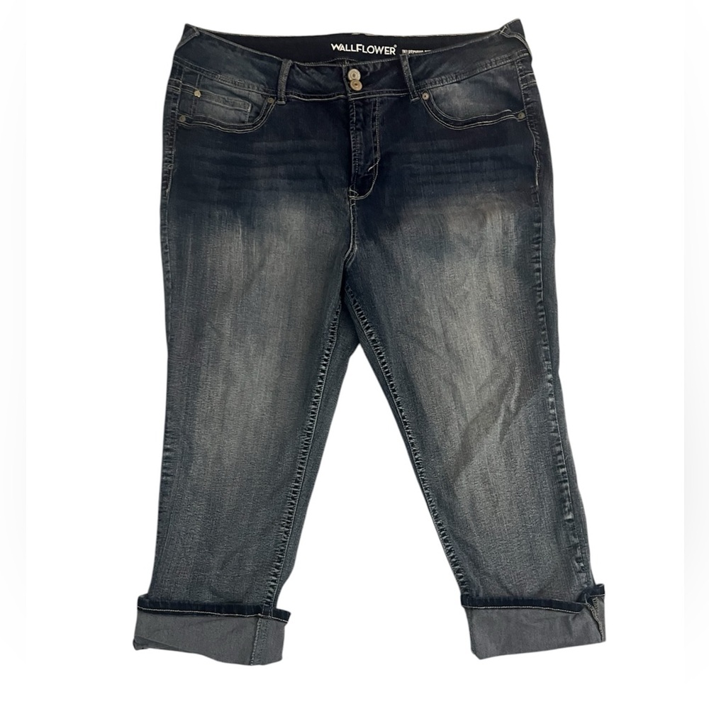 Wallflower capri